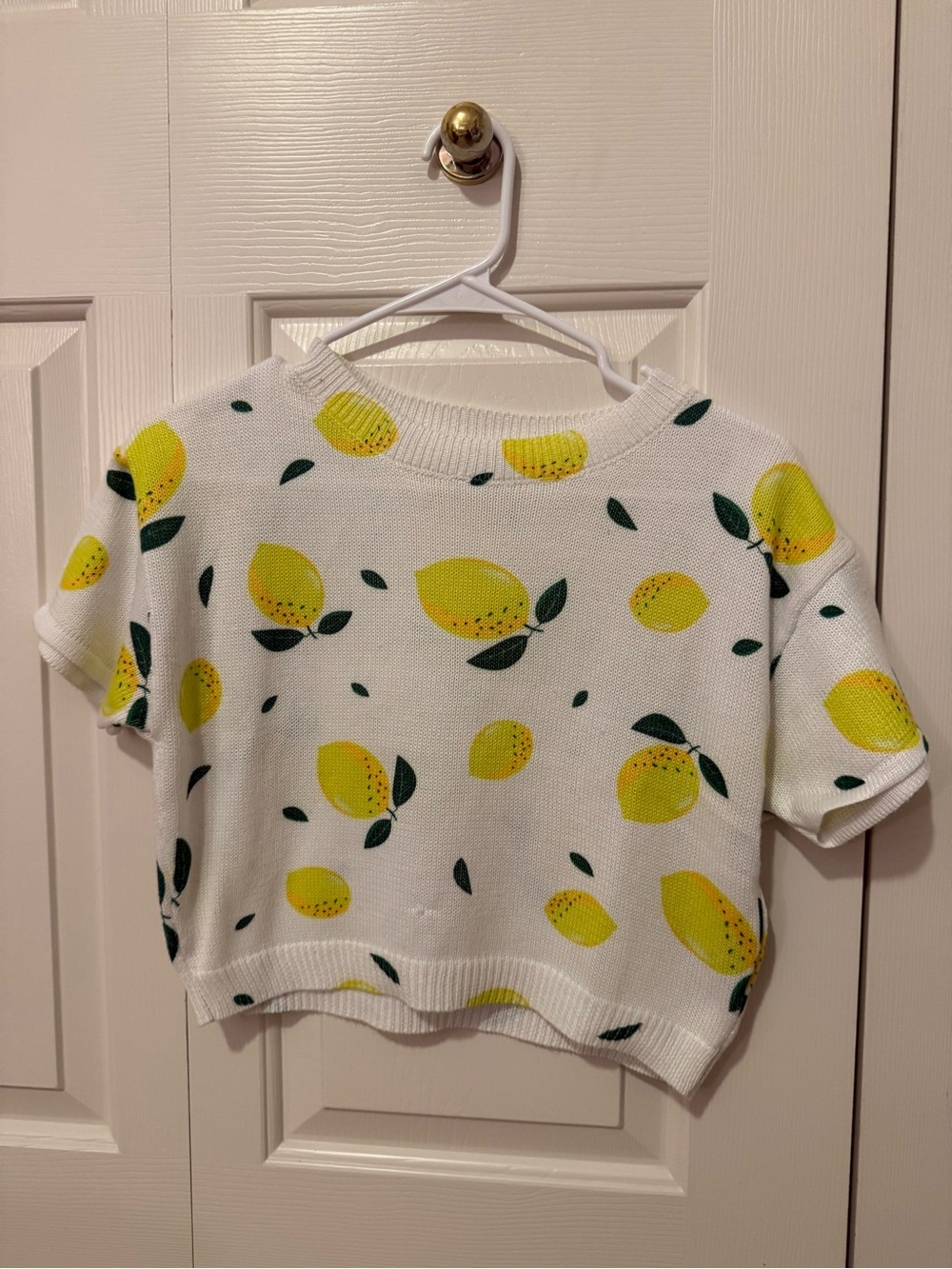 Papaya White Knit Top with Yellow Lemon Print